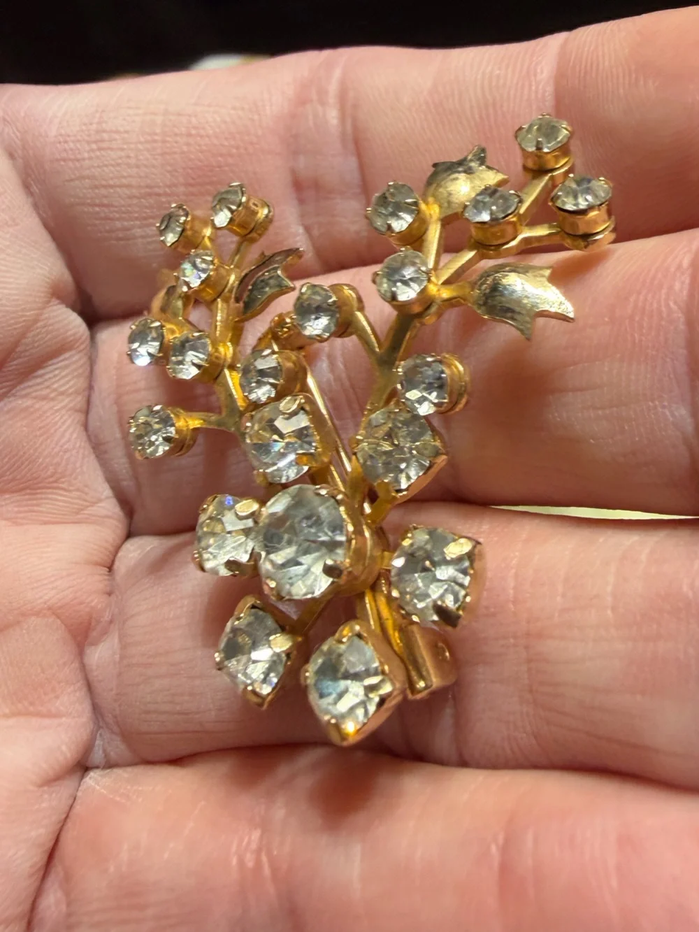 Vintage karu Gold-Tone Floral Crystal Brooch